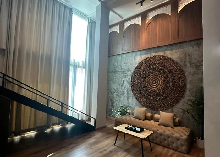 Thai Loft 泰閣 Hotel